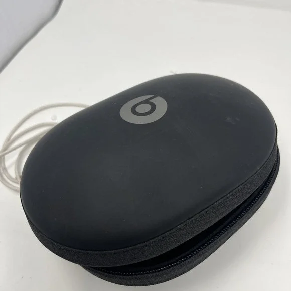 Gold Beats by Dre Studio 2.0 Over-Ear Wired Headphones B0500 W/ Case Tested - Picture 10 of 11